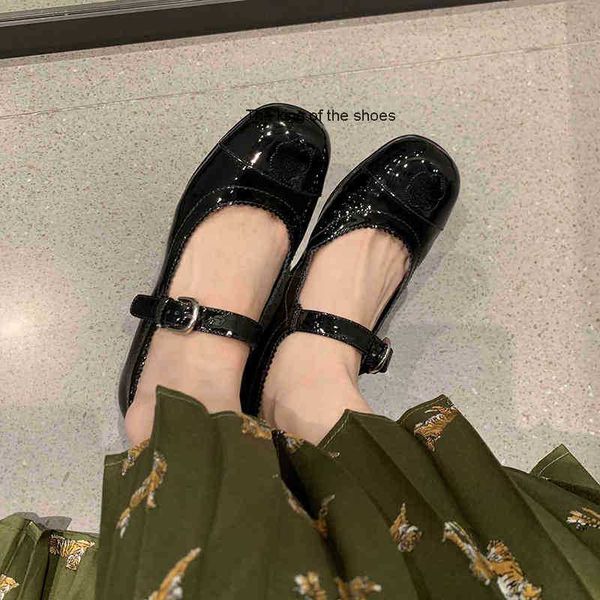 

full leather grandma steamed stuffed bun shoes 2022 early autumn new low heel flat color small fragrant style one-sided belt single, Black