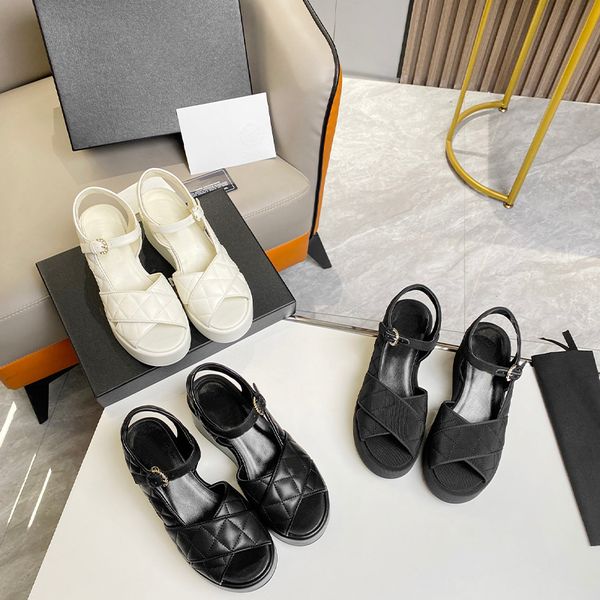 

designer women spring and summer new beach sandals with platform bottom slides crystal calf leather casual shoes quilted platform summer bea, Black