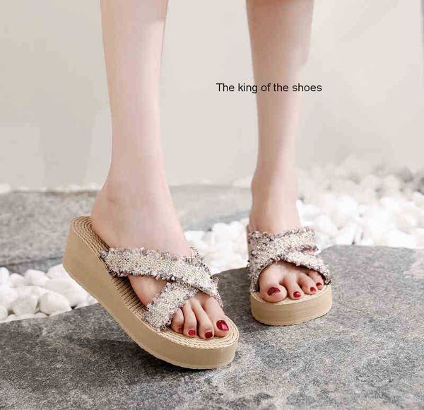 

small fragrant wind women's slippers new cross slippers in summer women wear flat bottom wedge heels beach shoes, Black