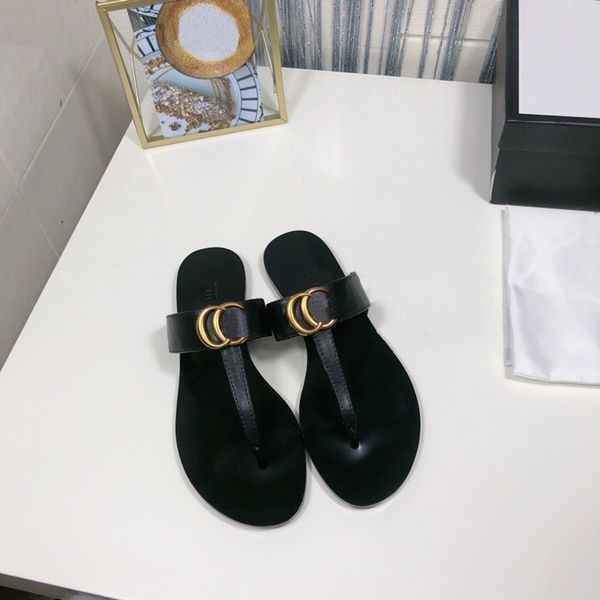 

luxury designer slippers and sandals are made of leather suitable for men and women in summer. necessary for home beach daily use very good, Black