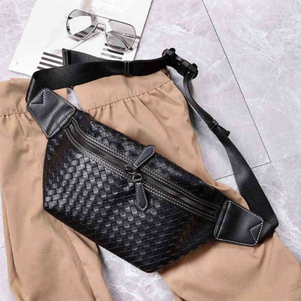 

new fashion woven chest bag leisure small waist single shoulder street men's bag satchel mobile phone 220810