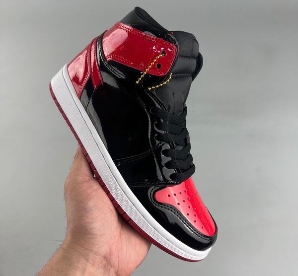 

basketball shoes jumpman 1 retro mens trainer high chicago lost found gorge green stage haze diamond dark mocha patent bred panda outdoor sh
