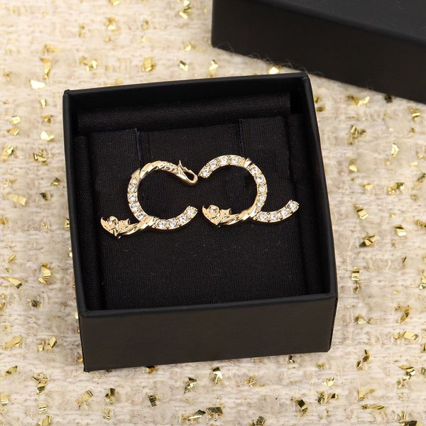 

luxury quality charm stud earring with diamond in 18k gold plated have box stamp ps7628a, Golden