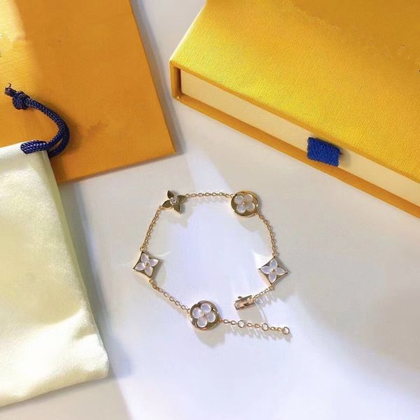

van clover bracelet designer elegant clover gold and silver bracelet fashion women letter charm bracelets wedding design jewelry, Golden;silver