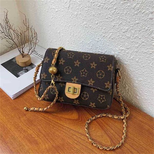 

handbag 2023 new bag popular niche female chain shoulder messenger korean lock small square