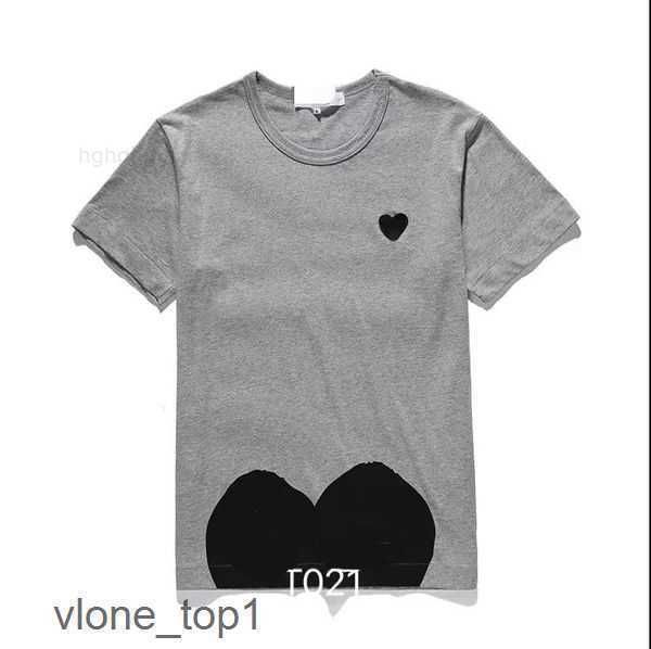 

4siq men's t shirts summer cdgs mens play t shirt commes short sleeve womens des badge garcons embroidery heart red 9 c1ww, White;black