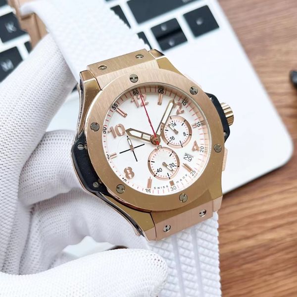 

a men's watch with excellent craftsmanship, finely polished steel body and mirror finish. this is a high-quality watch, Slivery;golden