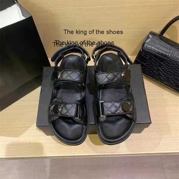

buckle sandals grandad sandals dad caviar leather chain gold women slippers red white black crystal calf quilted platform summe