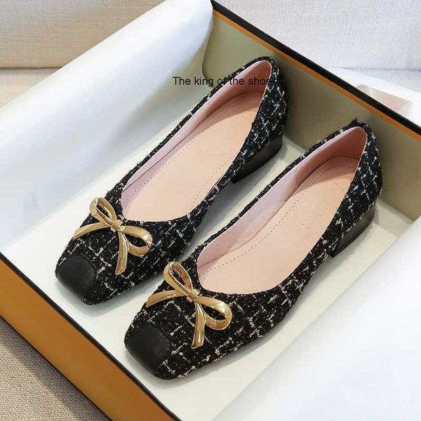 

square head small fragrant style single shoes women's thick heels new french style gentle single shoes large shoes 41-43, Black