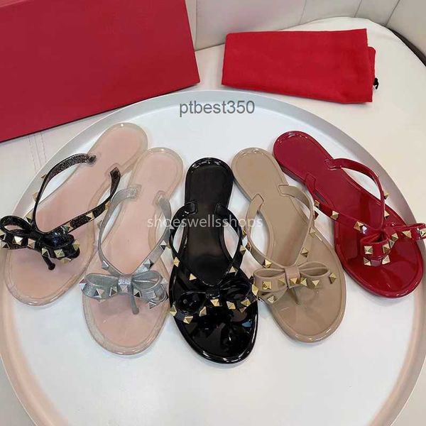 

designer women sandals womens valentinoes slides valentinoity crystal calf leather casual shoes quilted platform summer beach, Black