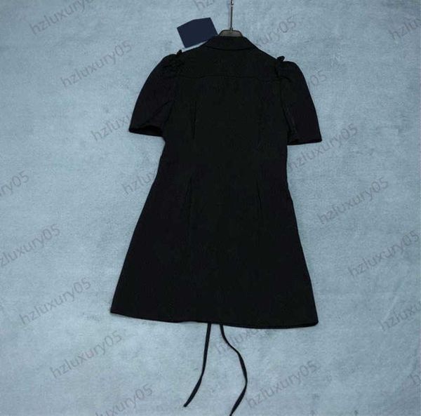 

long sleeve dresses front triangle logo decoration heart hollow out design dress drawstring straps fashionable waist thinning maxiskit 2 col, Black;gray