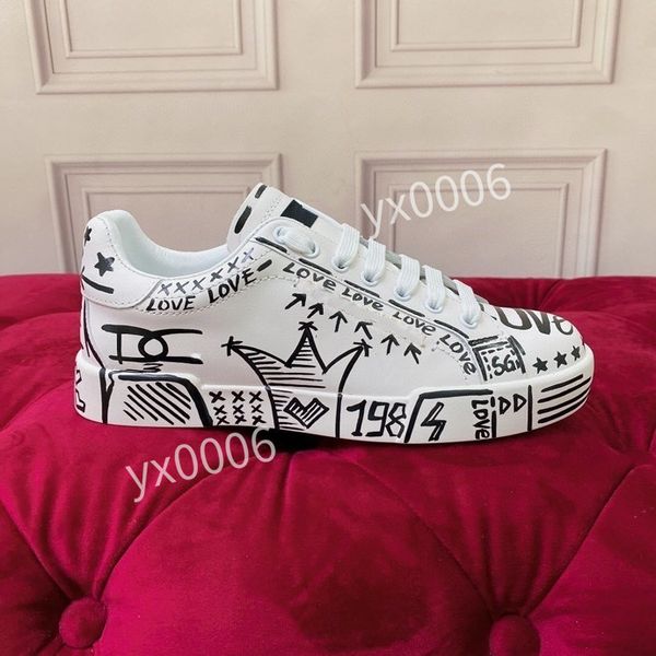 

mens fashion designer casual shoes sneakers spring trendy family jindian color matching net red running casual shoes2023, Black