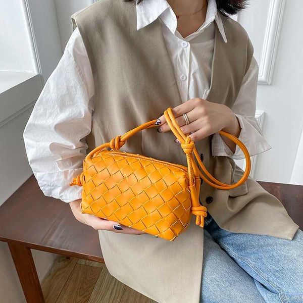 

botega venates jodie mini teen intrecciato pouch fashion fashion shoulder hand pillow pu solid woven messenger women's baget0w
