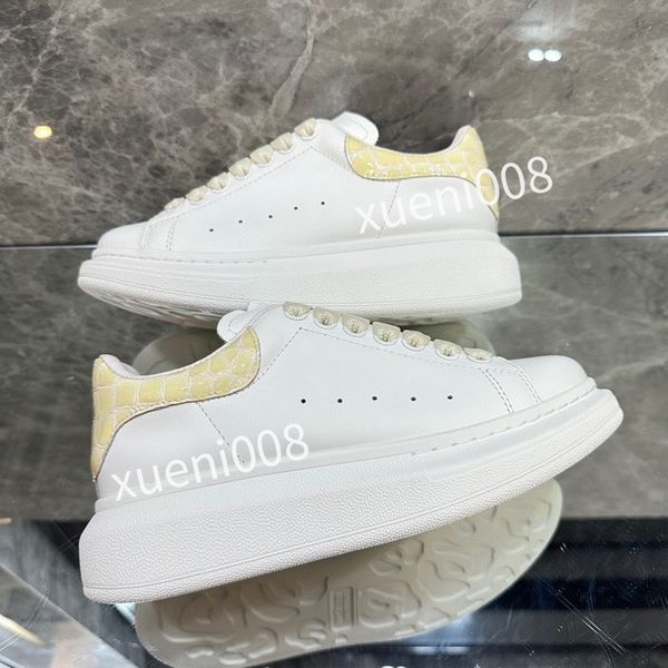 

women classic designers casual shoes technology trainers mens womens luxury pairs outdoor platform trainer slides sneakers2023, Red;white