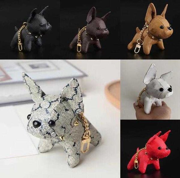 

2022 classic cartoon animal small dog key chain accessories key ring pu leather letter pattern car keychain jewelry gifts no box, Silver