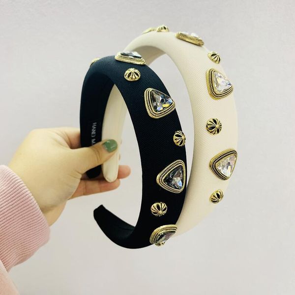 

wholesale of westernized qianjin big brand heavy industry fashion hairdressing triangle gem hairdressing black high head cap hairdressing he