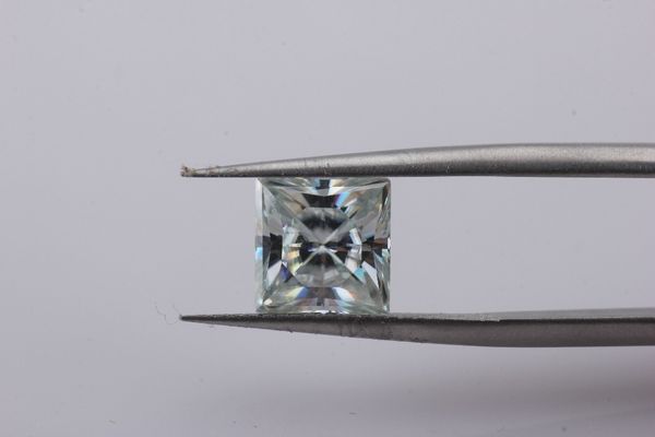 

loose diamond cheetar gem tone square hape 88mm light blue prince cut 3ct gemtone diamond tone 230320, Black