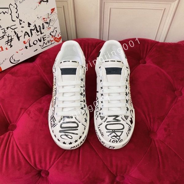 

esigner brand shoes classic boots love leather sneaker ace men women new colors, Black