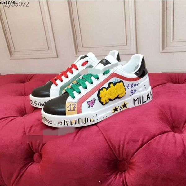 

2023fashion comfortable sports casual shoes triple leather classic stitching outdoor lace-up retro style size35-45 m9jkikj00000012
