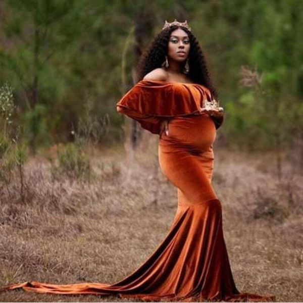 

maternity dresses winter baby showers long sleeve pregnant women gold velvet maxi gown pregnancy po shoot props clothes 230320, White