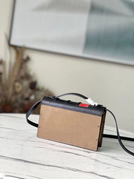 

2023 new women's contrast shoulder bag m81830 wallet bag