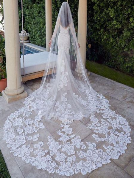 

gorgeous tailored 3m cathedral wedding veils lace appliqued edge soft tulle one layer long designer bridal veil with comb1711143, Black