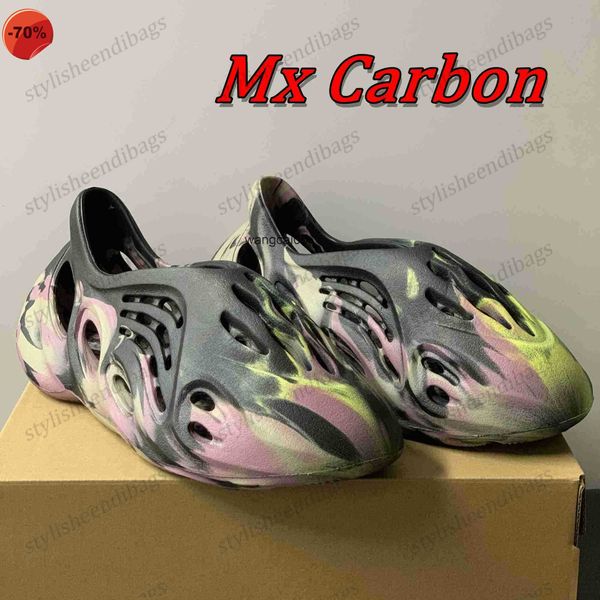 

new 2023 designer slippers foam runner men woman slider vermillion mineral blue onyx pure sandals slide slipper mx carbon bone resin clog, Black