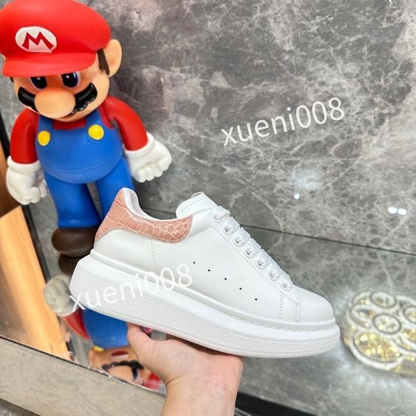 

2023new women designer casual shoes calfskin shoe mens technical platform sneakers grey designers sneaker knits runner fashion trainers, Red;white