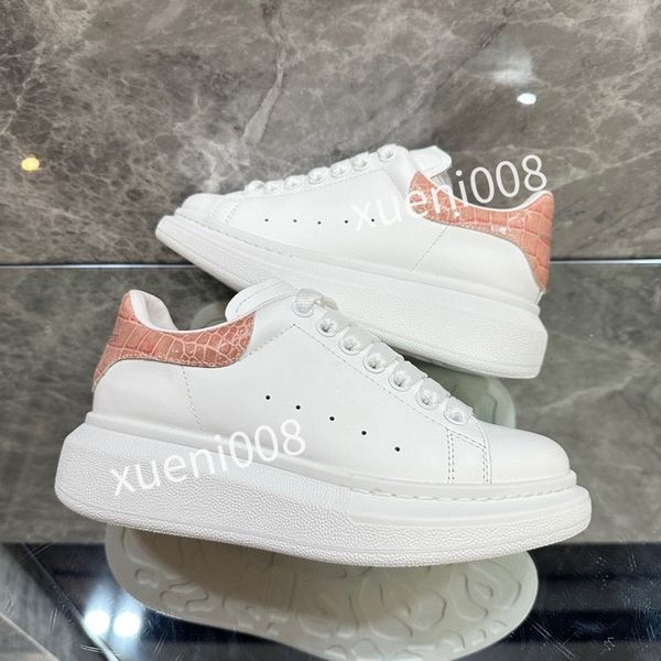 

new women designer casual shoes calfskin shoe mens technical platform sneakers grey designers sneaker knits runner fashion trainers2023, Red;white