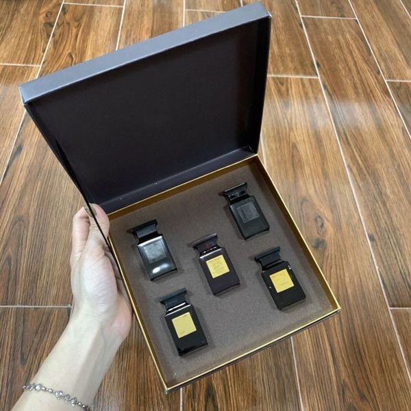 

the lates perfume set 7.5ml x 5pcs neroli ebene fume rose de china oud wood cherry peach perfume kit 5 in 1 gift box for woman delivery