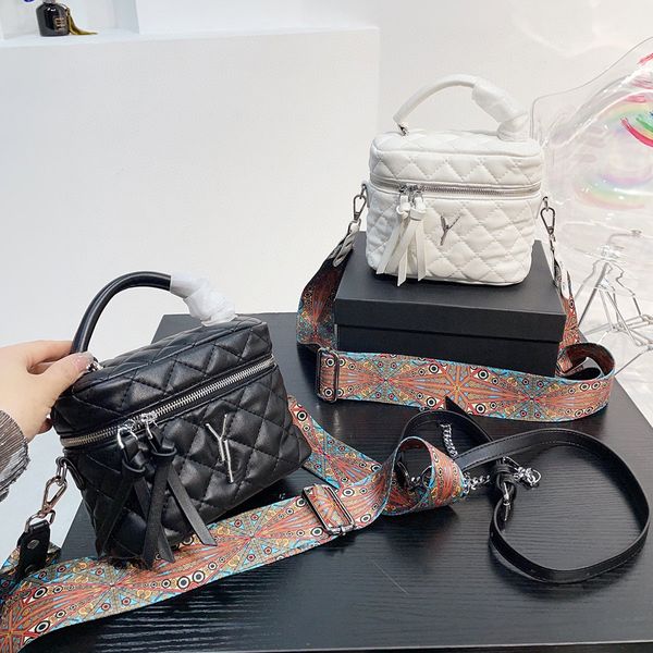 

classic women crossbody bags shoulder handbags designer luxury portable box cosmetic lipstick bag sheepskin black ladies fashion small purse