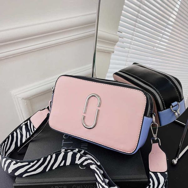 

70% off small design fashion popular wide shoulder camera bag mini women's bag versatile 2023 new single shoulder crossbody bag