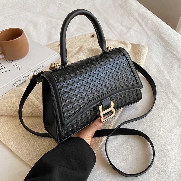 

autumn large capacity new high shoulder bag woven crossbody bag handheld women's bag