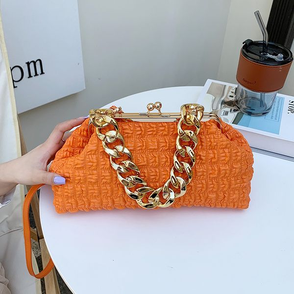 

evening bags luxury designer clip crossbody for women handbag clutches with thick chain ladies messenger bag female purse 230322
