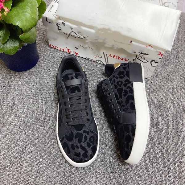 

2023 casual shoes trainers women boots flats platform sneakers designer oversized white black leather velvet suede womens 0407