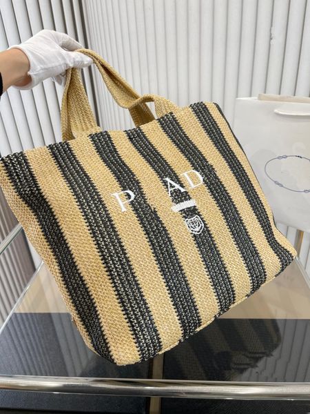 

men women straw totes 2023 new designer bag stripes artwork tote bags pu casual tote interior zipper pocket totes sac crochet shopping bag