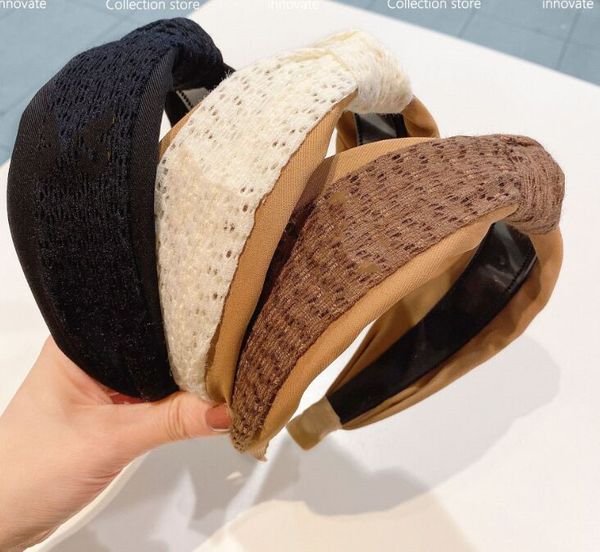 

vintage knitted hair hoop 2023 women headband kink fold pressure hair hoop french high cranial hair accessories, Black;brown