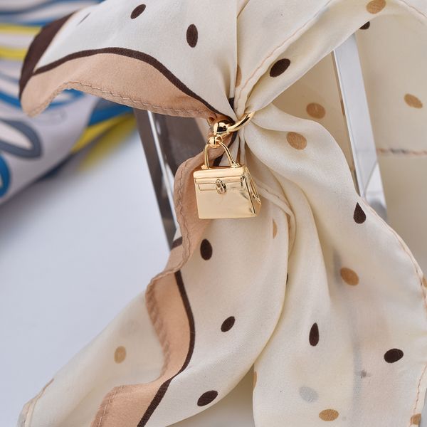 

pendant jackstraw high end scarf buckle ring scarfs luxury brand designer set silver bag shapes lock mold simple hijab 230321