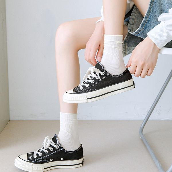 

women's socks 2 pairs colorful and sweet candy-colored stockings velvet summer thin soft skin friendly breathable pleated sock, Black;white