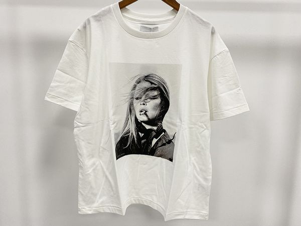

women beauty smoke in one's mouth head portrait print t-shirts, White