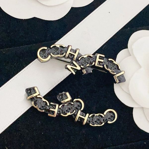 

designer gift black brooch 18k gold brooch women stamp lapel pins brooch spring vintage design monogram jewelry accessories exquisite design, Gray