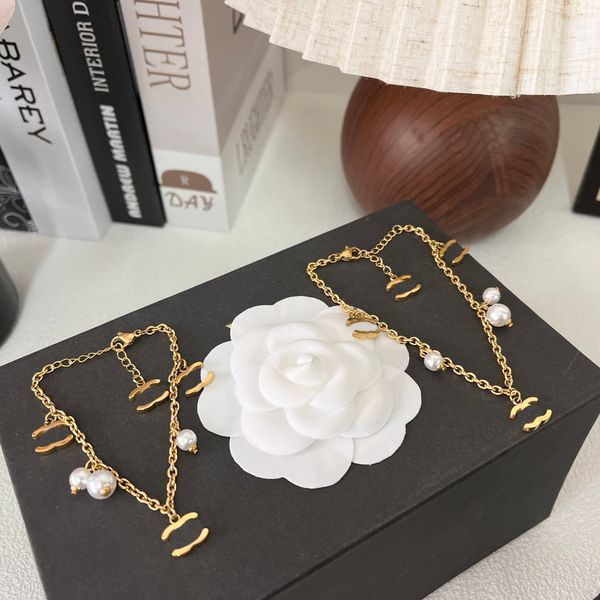 

chain designer bracelets bangle pearl luxury designers classical letter 18k gold plated stainless steel women wedding lovers gift bangles ac, Black