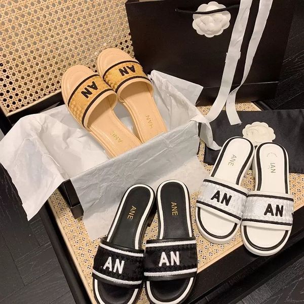 

new fashion embroidered woven slippers 2023 spring and summer new color-blocked alphabet rhombus home style sandals, Black