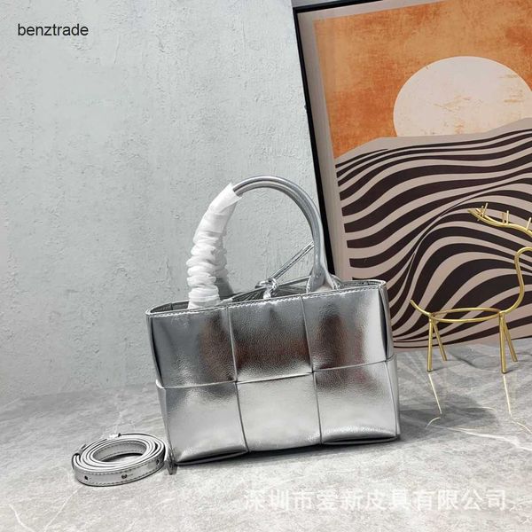 

bottegs venets arco famous handbag genuine leather women s portable single shoulder messenger cow bucket bacchus wandering