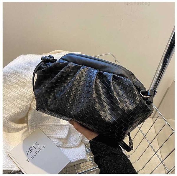 

botega venates jodie mini teen intrecciato pouch women's hand woven cloud messenger high sense atmosphere handheld dumpling armpit bag