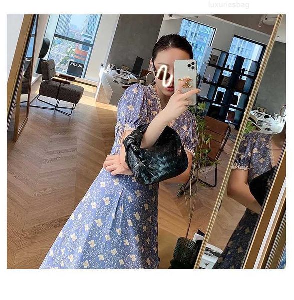 

botega venates jodie mini teen intrecciato pouch women's pink cloud knotted dumpling leather underarm woven horn hand bag km8e