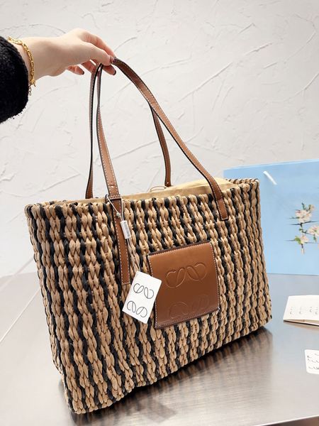 

designer straw bags classic flower beach tote bag luxury high capacity bag celebrity party transparent beige black versatile fashion bag