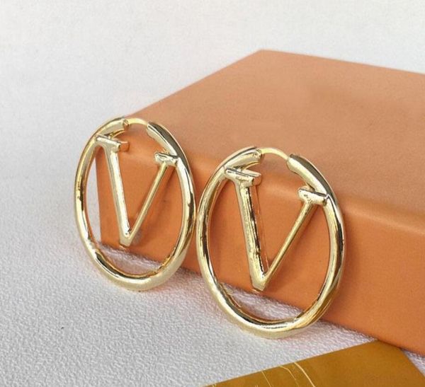 

fashion gold hoop earrings for lady women party wedding lovers gift engagement jewelry for bride various sizes gold silver length 9399327, Golden;silver