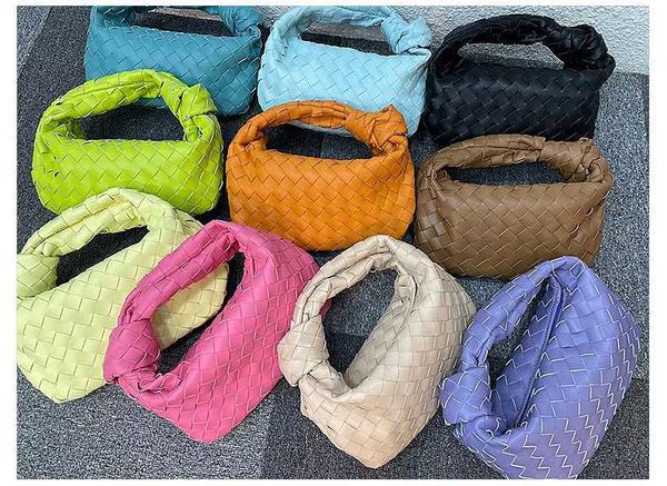 

botega venates jodie mini teen intrecciato pouch handcarried woven the same style knotted oxhorn leather handcarried cloud dumpling bag 0bn2