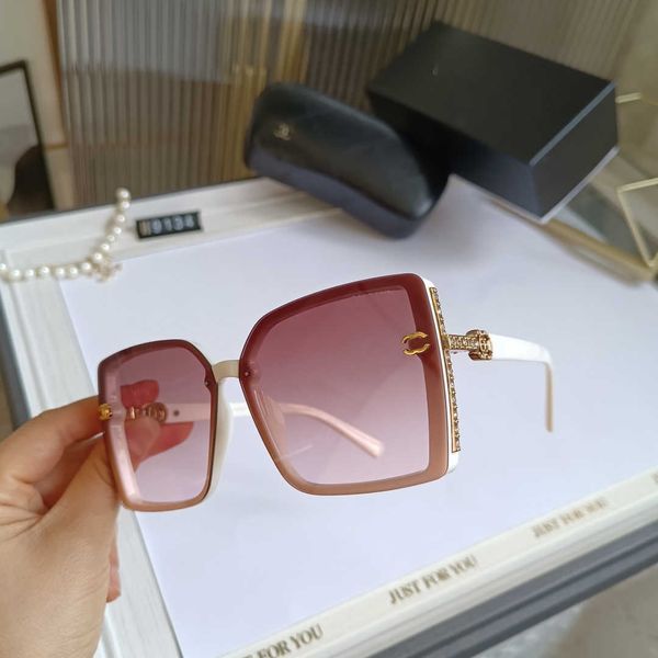 

designer channel sunglasses chanei sunglasses fashion woman mens female anti uv face fashionable new vintage oversized baseball sport sungla, White;black